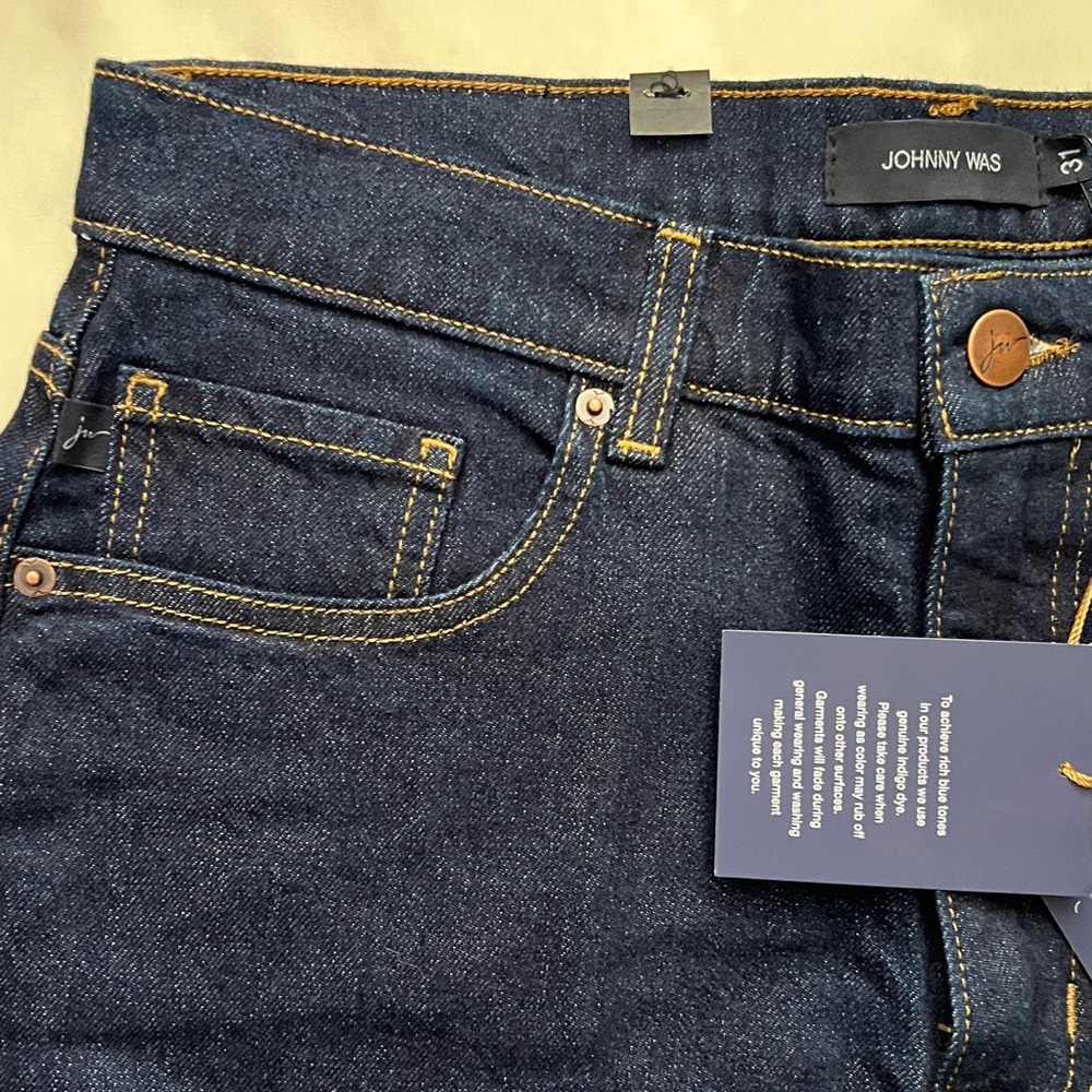 NWT Johnny Was Women's Marseille Baby Boot Jeans Size 31 “ waist and 27” length - Picture 8 of 12